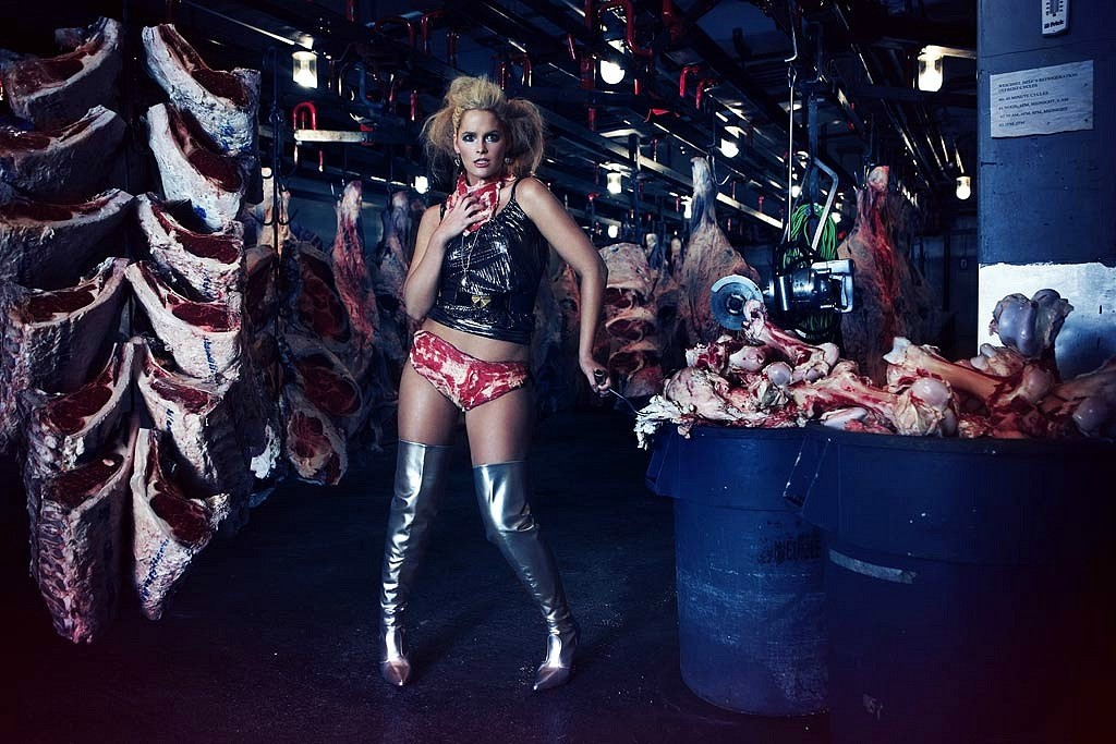 Meat girls. Уитни Томпсон топ-модель по американски фото. Топ модель по американски в мясе.